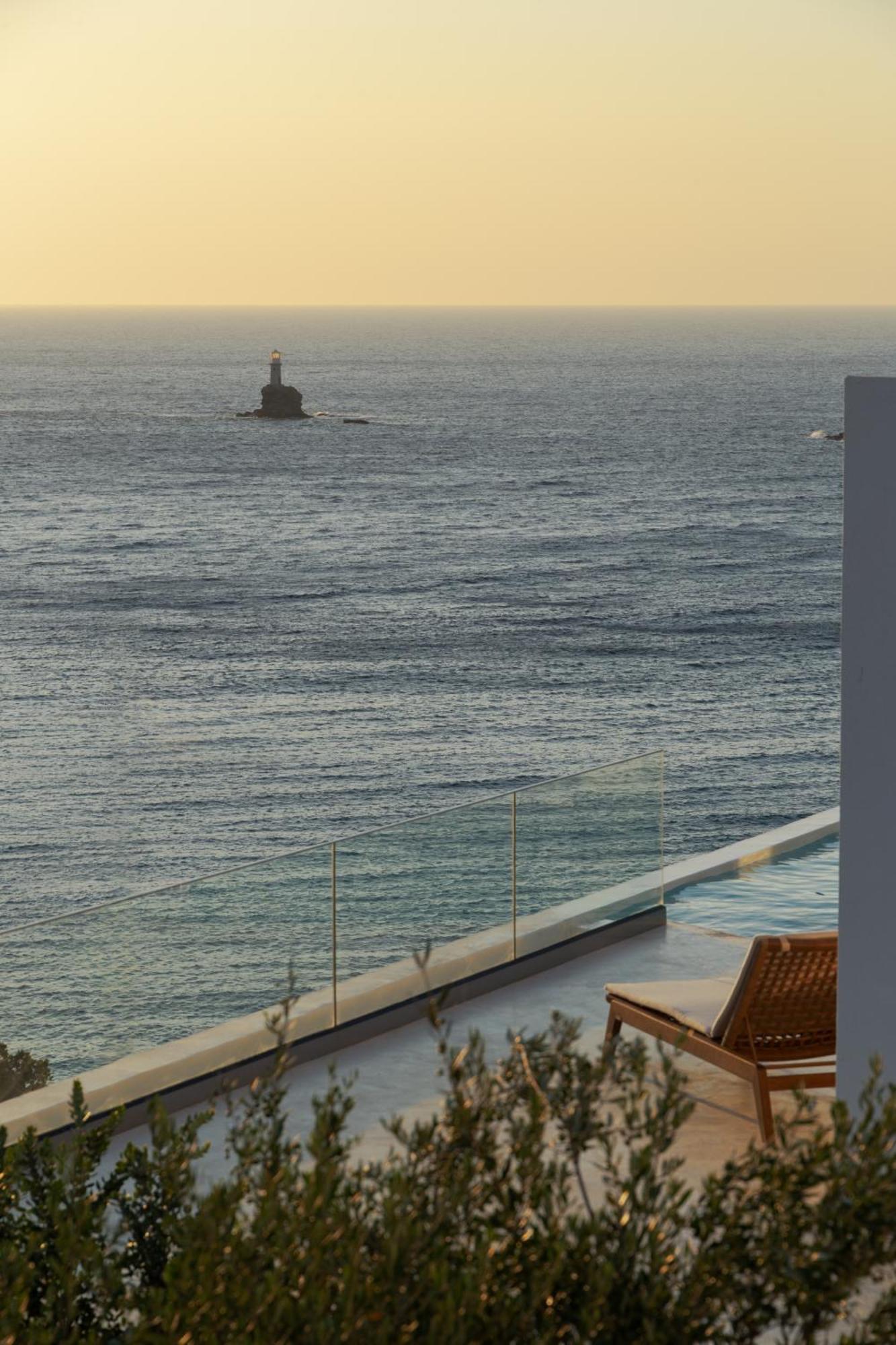 Golden Vista, Beachfront Suites By Explore Andros Esterno foto